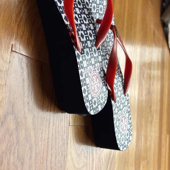 LOT of 3 Tory Burch Flip Flops - size 8 or 8.5 - Picture 8 of 8